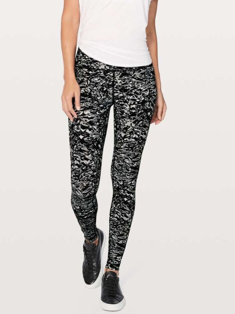 Lululemon Wunder Under High Rise Leggings in Liquid Platinum Alpine White